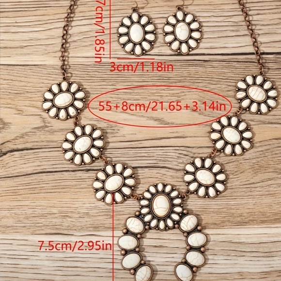 Elegant Cream Floral Necklace Earring Brass Color Squash Blossom Jewelry Set - Picture 5 of 6